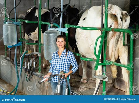 woman milking machine|Milking Machine